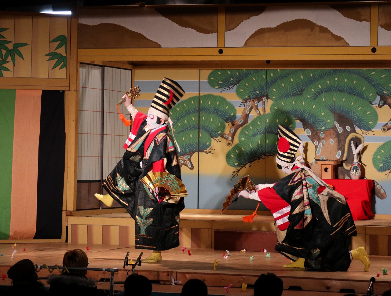 奉納歌舞伎（イメージ）